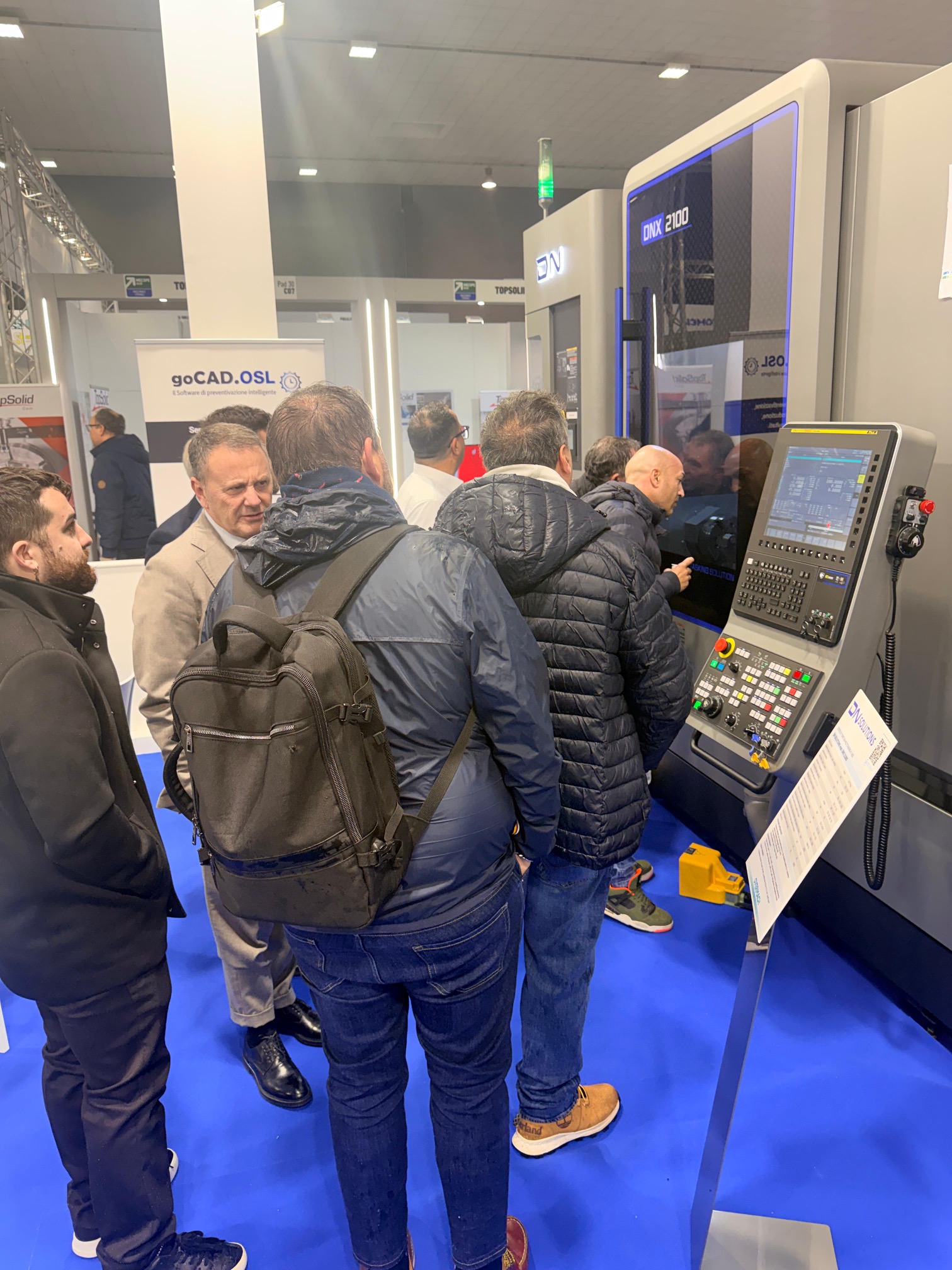 e7a638fe-062a-4aea-b28a-9dd7ce50f374